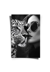 Leopard Kiss